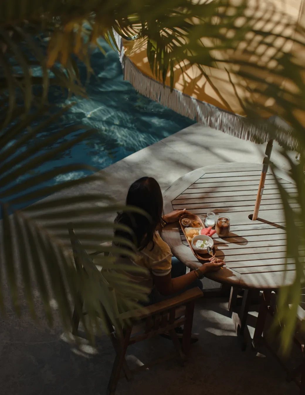 Breakfast by the pool at Nomadic